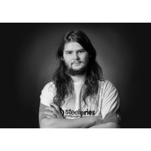 <b>S1世界赛冠军上单兼Mvp突然离世！《英雄联盟》官方发文缅怀</b>